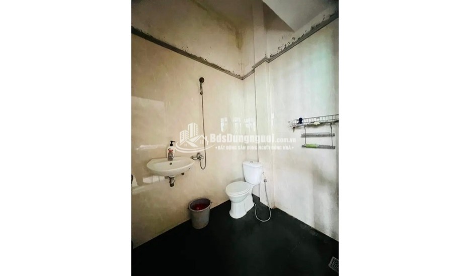 BÁN NHÀ 1 TRỆT 1 LỬNG NUÔI CHIM YẾN CẦN CŨ GIỜ DIỆN TÍCH 8x24,8 ĐƯỜNG XE HƠI 4,5 TỶ